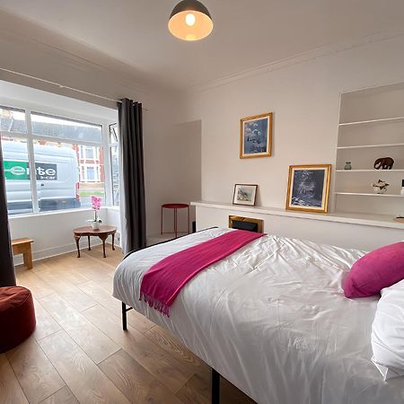 4-Bedroom Home - Perfect For Those Working In Bridgend - By Tailored Accommodation Bridgend (Wales) Exterior foto