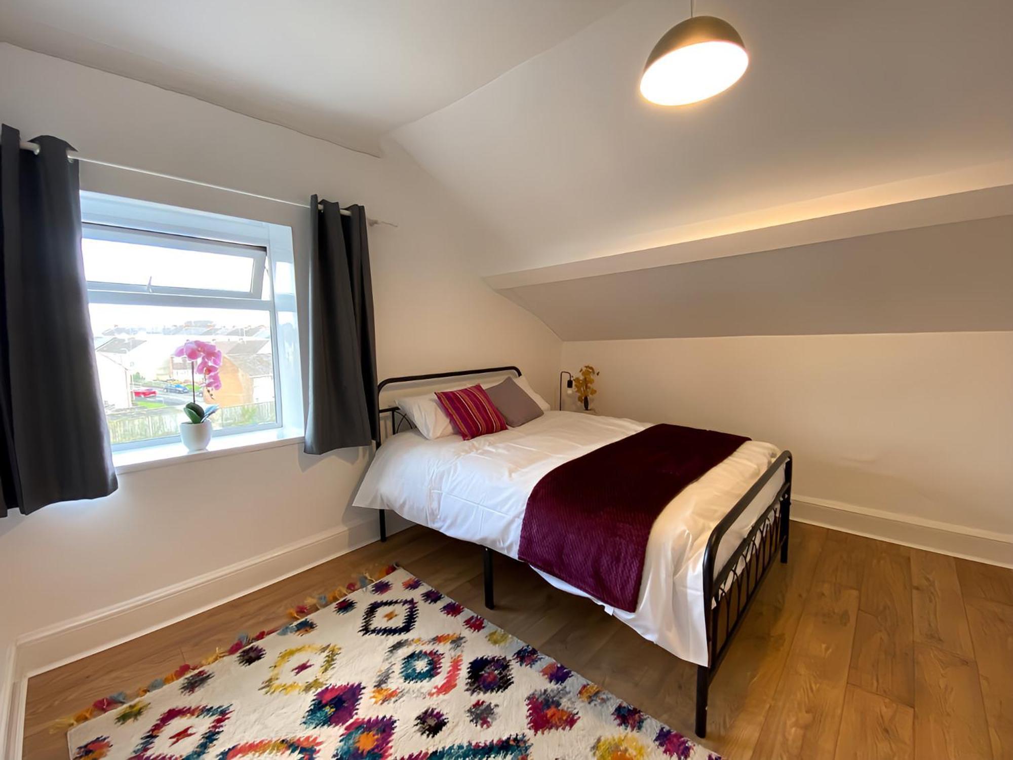 4-Bedroom Home - Perfect For Those Working In Bridgend - By Tailored Accommodation Bridgend (Wales) Exterior foto